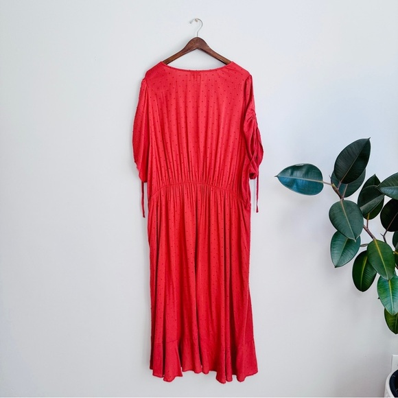 Torrid Swiss Dot Burnt Orange Faux Wrap Dress V Neck Ruffle Trim Size 4X - Picture 8 of 9